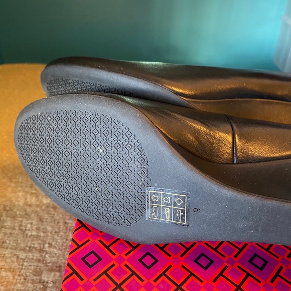 Brand New Tory Burch Chelsea 65mm Wedge - Picture 6 of 7